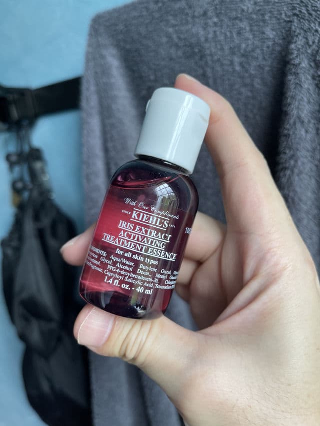 Kiehl's Iris Extract Activating Essence Treatment review photo by weikian90