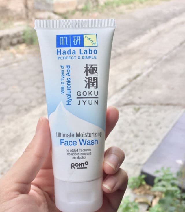 Hada Labo Gokujyun Ultimate Moisturizing Face Wash review photo by weirdologic