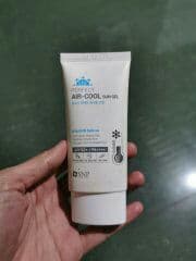 SNP Sunscreen UV Perfect Air Cool Sun Gel review photo by widam
