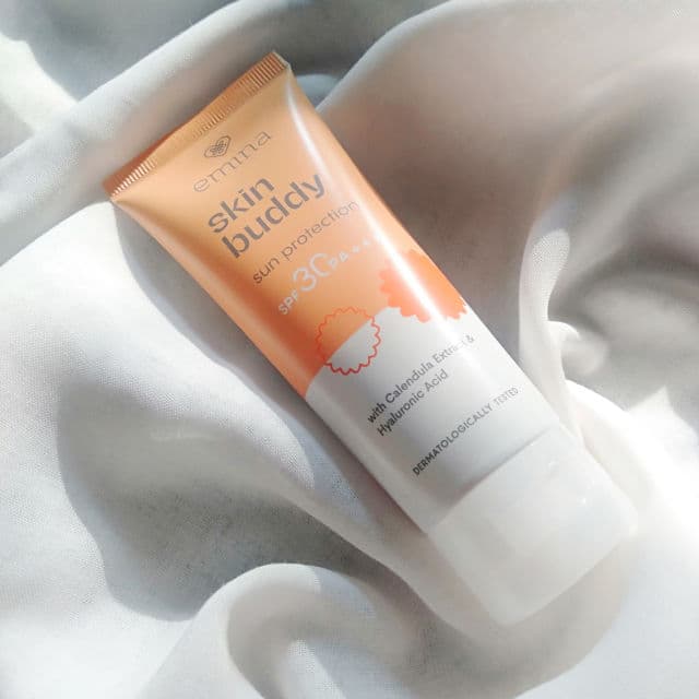Emina Skin Buddy Sun Protection SPF 30 PA+++ review photo by winonasasi