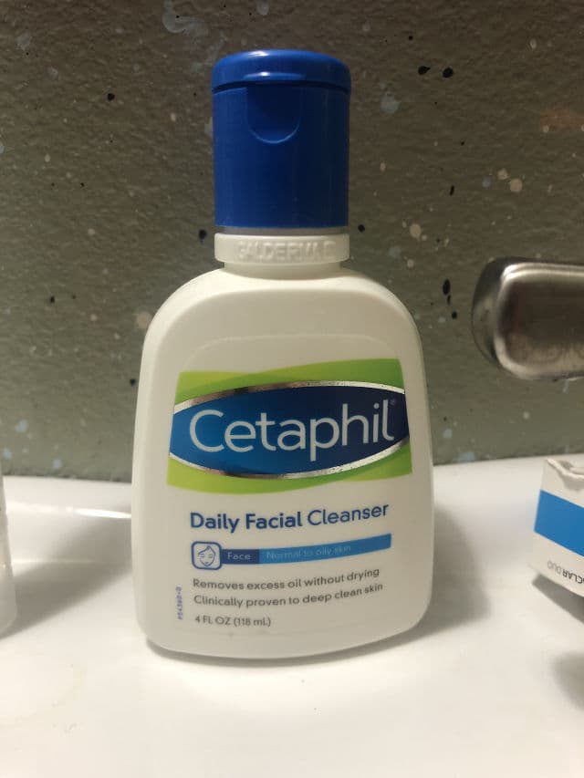 Cetaphil Daily Facial Cleanser for Normal to Oily Skin review photo by disinclined