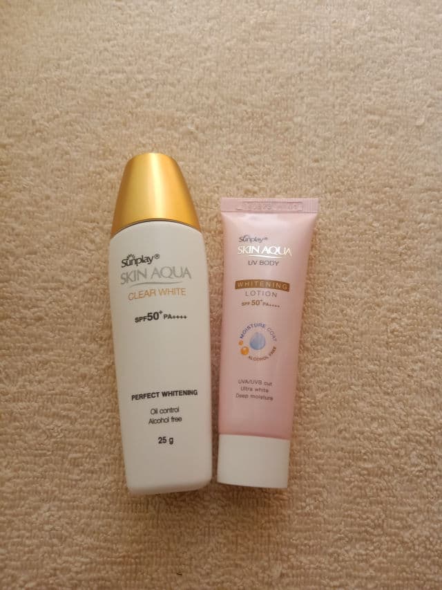 Sunplay Skin Aqua Clear White SPF50+ PA+++ review photo by xuanxx