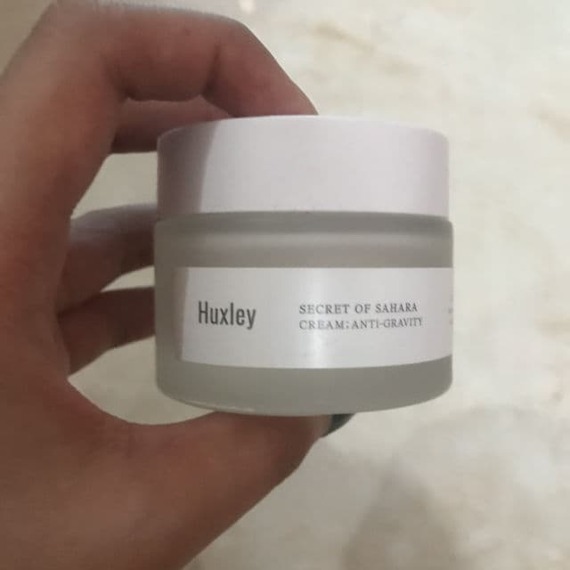 Huxley Anti-Gravity Cream review photo by yaia