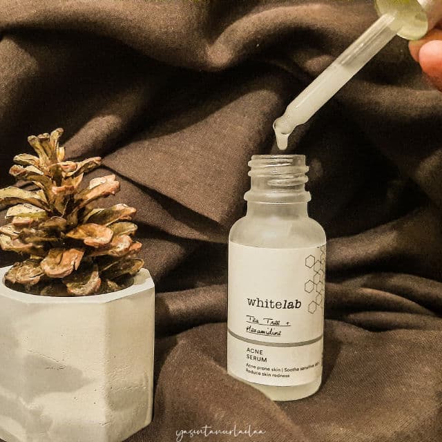 whitelab Acne Serum review photo by yasintanurlailaa
