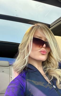 leonela21