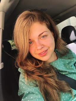 EllieEllie