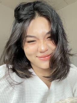juliaahaii
