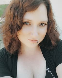 ActuallyASHLEY