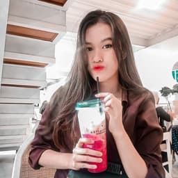 HoneyYounee