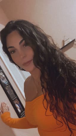 valerie14xo
