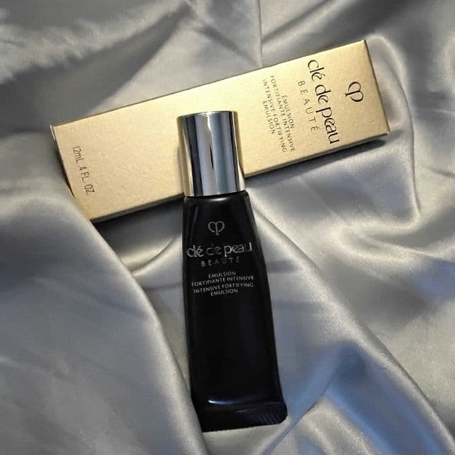Clé de Peau Beauté Intensive Fortifying Emulsion review photo by TheEpidermian