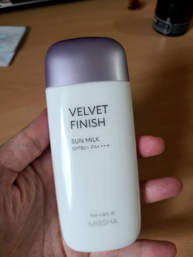MISSHA Velvet Finish Sun Milk SPF50+ PA++++ review photo by savic