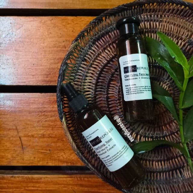 Dermorepubliq Clarifying Face Wash with Niacinamide + Botanical Extracts review photo by Biyangkaaa