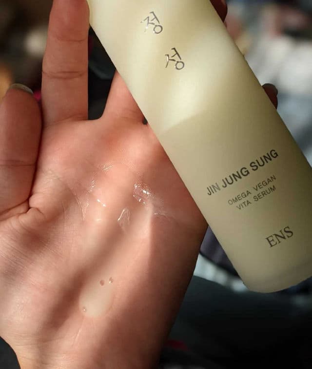 ENS Jin Jung Sung Omega Vegan Vita Serum review photo by Renterese
