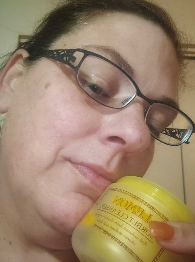 The Skin House Lemon Sorbet Cleanser review photo by SarriK