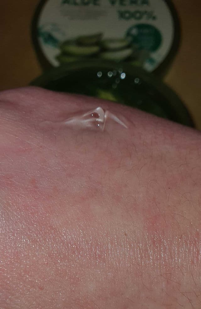 ESFOLIO Aloe Vera Moisture Soothing Gel review photo by Asherz1120