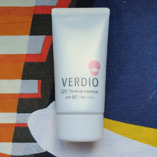 Verdio UV Tone Up Essence SPF 50+ PA++++ review photo by zombieskinz