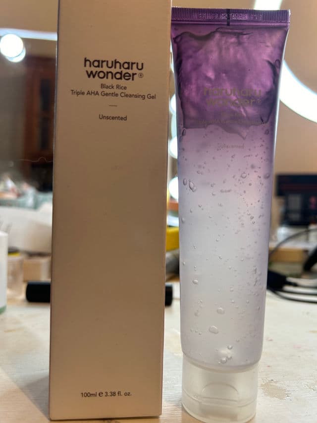 HaruHaru WONDER Black Rice Triple AHA Gentle Cleansing Gel review photo by cassy123