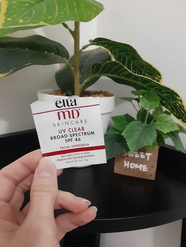 EltaMD UV Clear SPF 46 review photo by theskinilivein
