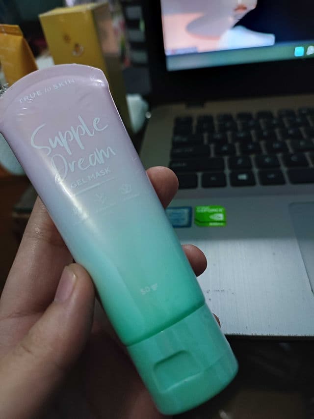 True to Skin Supple Dream Gel Mask review photo by Michico