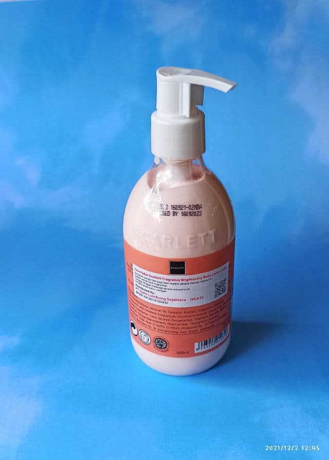 Scarlett Whitening Body Lotion Jolly review photo by nitaboniet