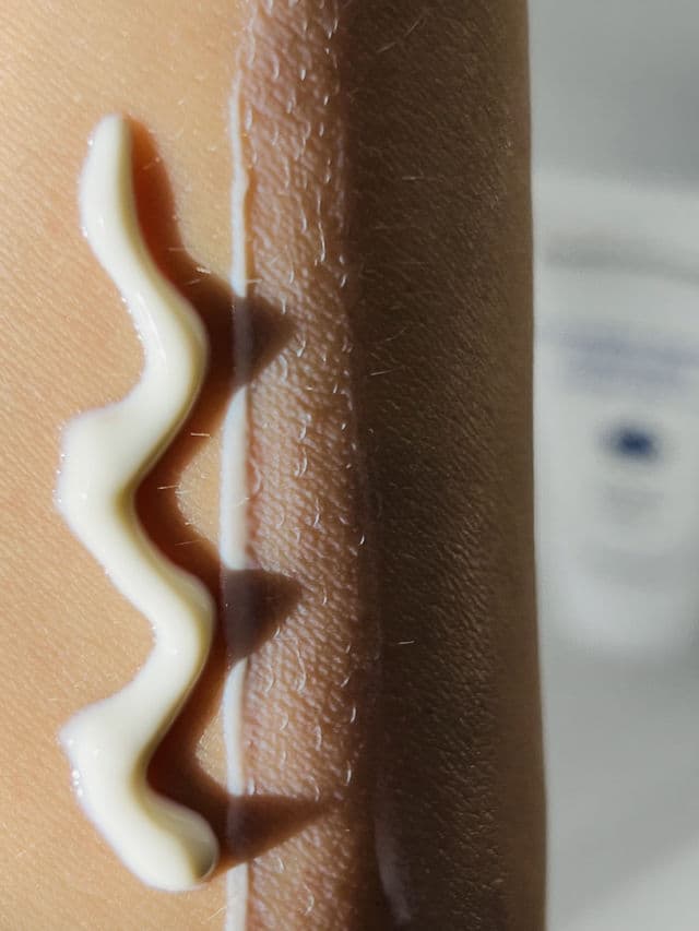 SAM'U pH Sensitive Sun Cream review photo by Binci