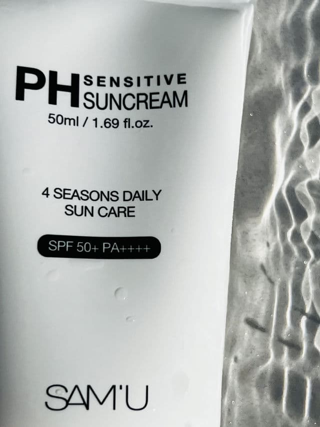 SAM'U pH Sensitive Sun Cream review photo by Binci