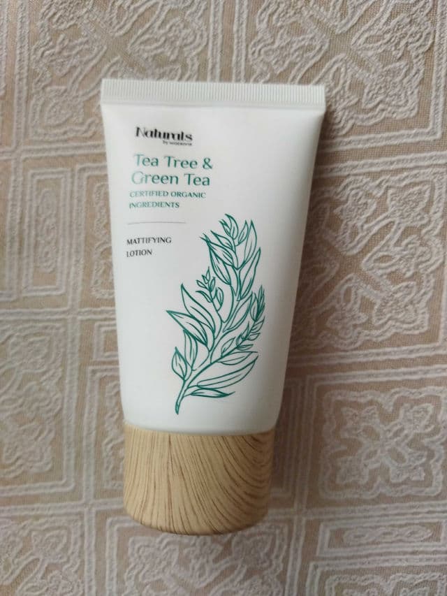 Naturals by Watsons Tea Tree & Green Tea Mattifying Lotion review photo by Moony3
