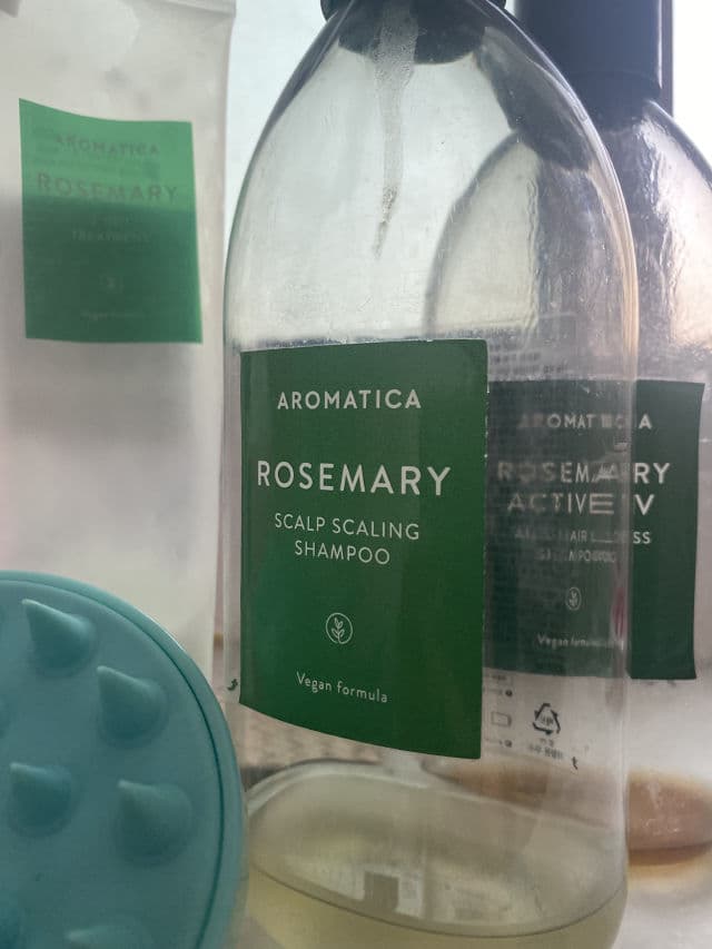 Aromatica Rosemary Scalp Scaling Shampoo review photo by girllie