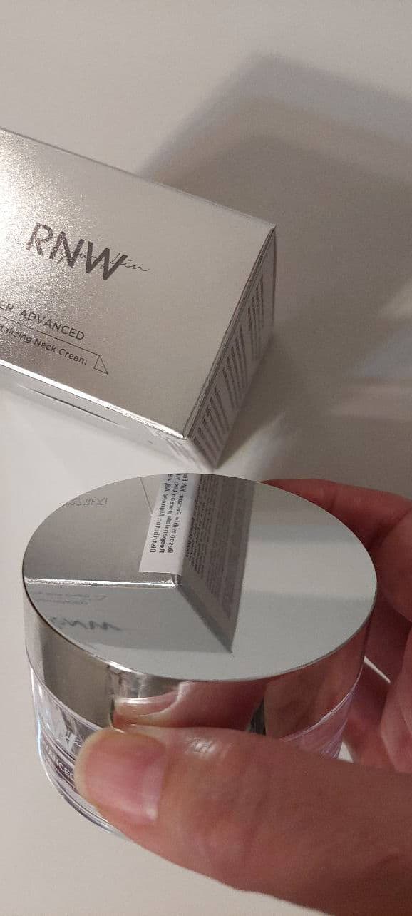 RNW DER. Advanced Revitalizing Neck Cream review photo by Ikkikorea