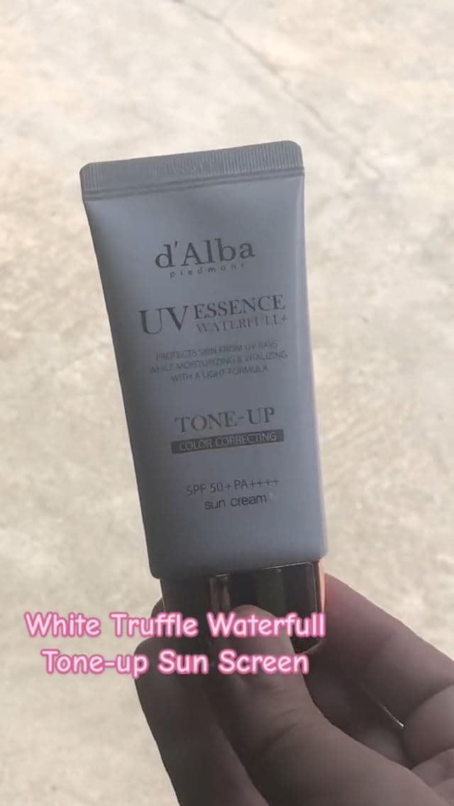 UV Essence Waterfull UV Essence Tone-Up Sun Cream SPF50+ PA++++ product review