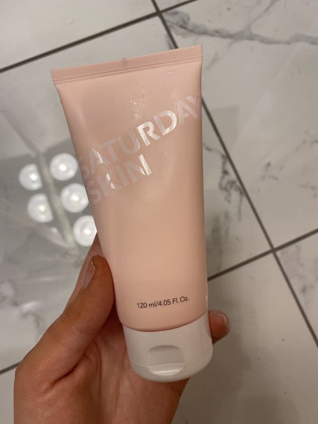 Saturday Skin Rise + Shine Gentle Cleanser review photo by taylersei
