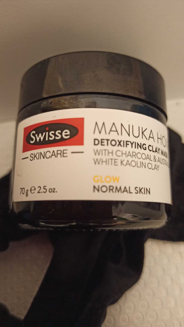 Swisse Manuka Honey Detoxifying Clay Mask review photo by Luanamoreno