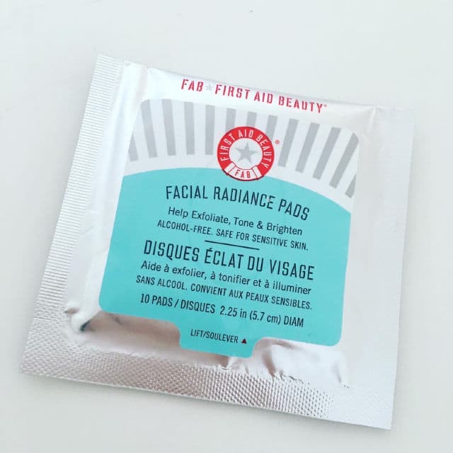 First Aid Beauty Facial Radiance Pads review photo by PickySophia85