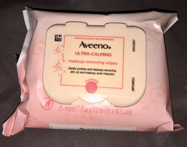 Aveeno Ultra-Calming Makeup Removing Wipes review photo by cakefacebrit