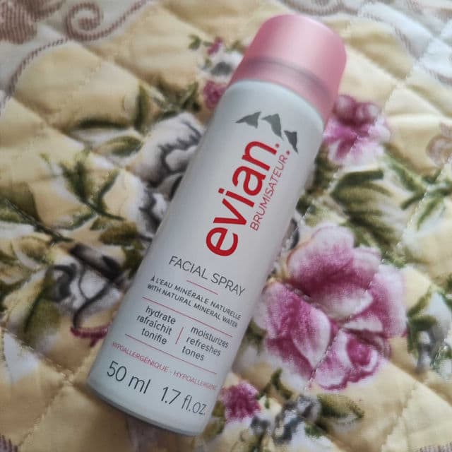 Evian Spray Brumisateur Natural Mineral Water review photo by Jasloves