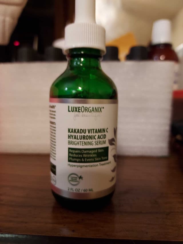 LuxeOrganix Kakadu Vitamin C Hyaluronic Acid Brightening Serum review photo by jellybean1982