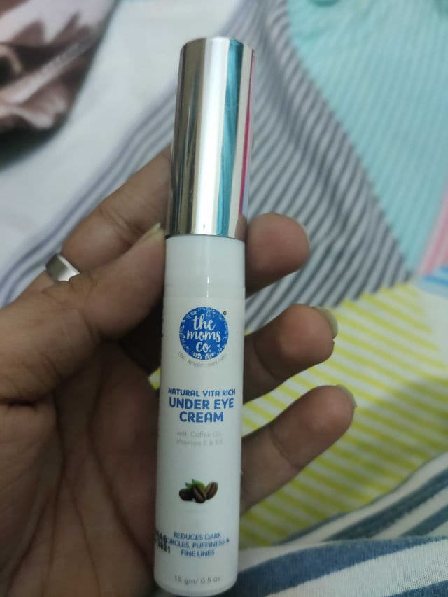 The Mom's Co. Natural Vita Rich Under Eye Cream review photo by praptimehta