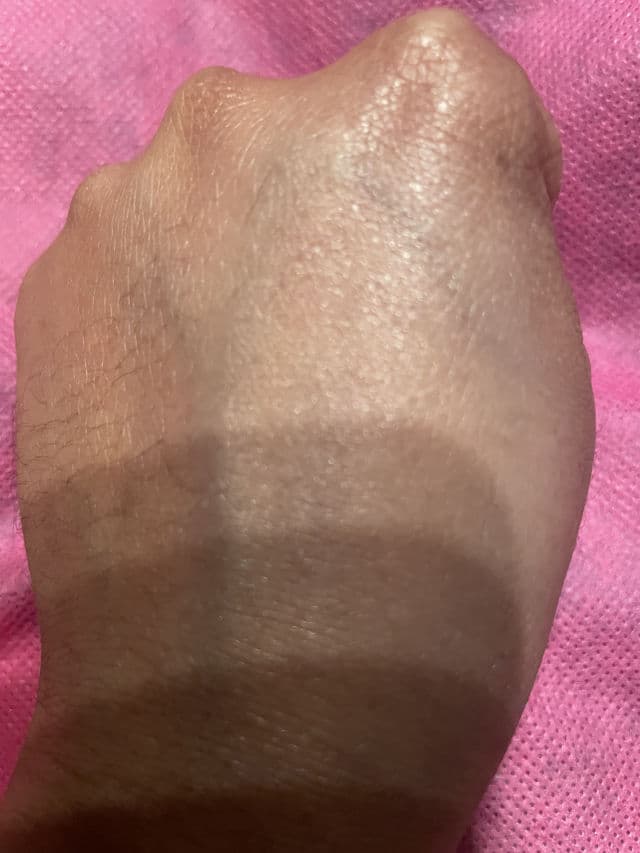 Neutrogena SheerZinc Dry-Touch Sunscreen Broad Spectrum SPF 50 review photo by QueenTania
