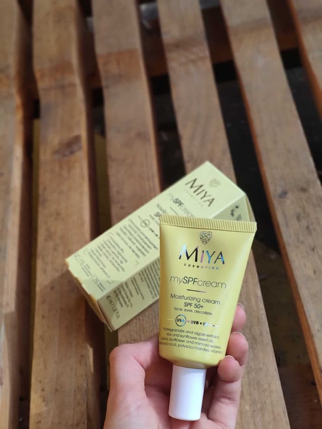 MIYA Cosmetics Nawilżający Krem SPF 50+ review photo by protectorsolarforeve