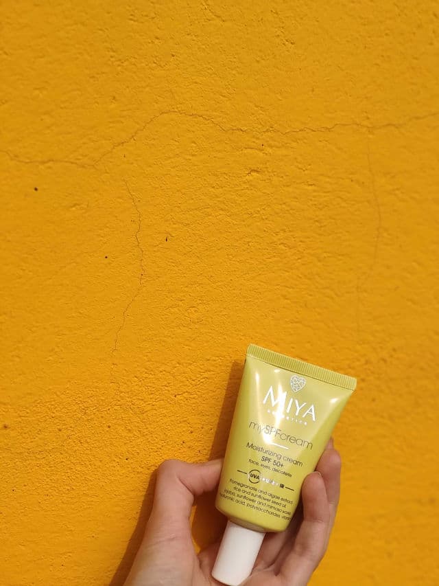 MIYA Cosmetics Nawilżający Krem SPF 50+ review photo by protectorsolarforeve