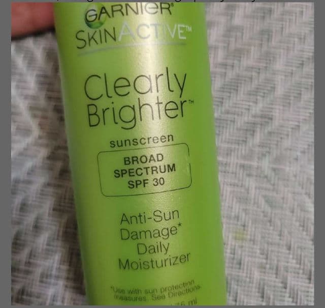 Garnier SkinActive Clearly Brighter Anti-Sun Damage Daily Moisturizer SPF 30 review photo by brownchic86