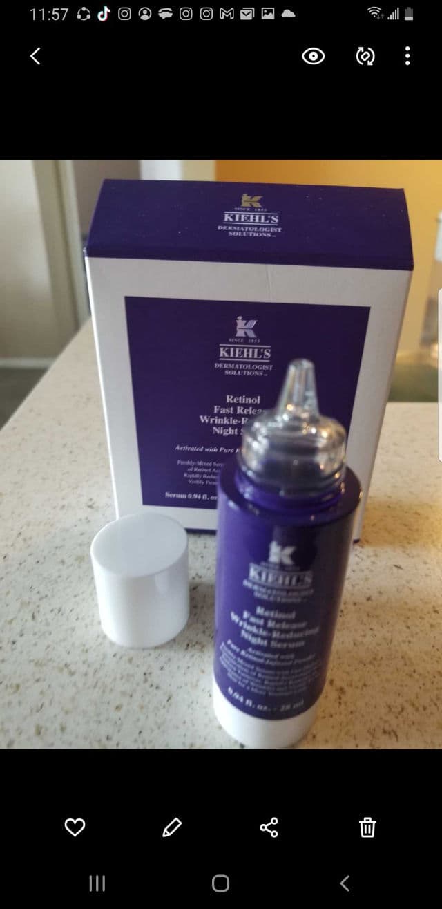 Kiehl's Retinol Skin-Renewing Daily Micro-Dose Serum review photo by mona29