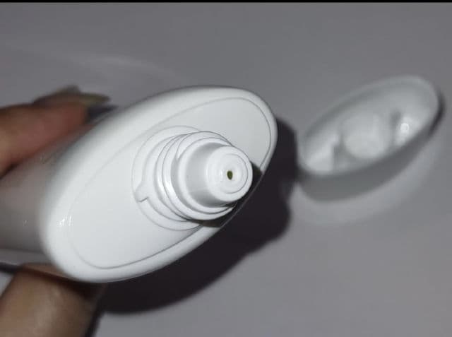 Melixir Airfit Invisible Sunscreen SPF50+ PA++++ review photo by canlellin
