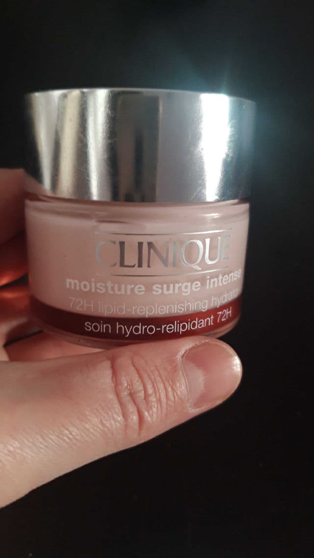 Moisture Surge Intense 72H Lipid-Replenishing Hydrator product review