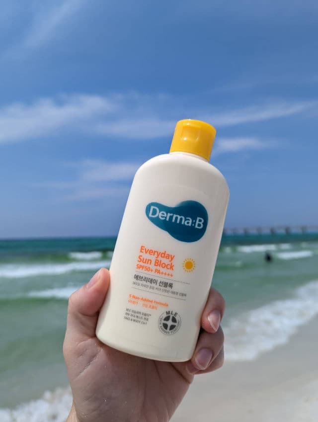 Derma B Everyday Sun Block SPF50+ PA++++ review photo by olaleks