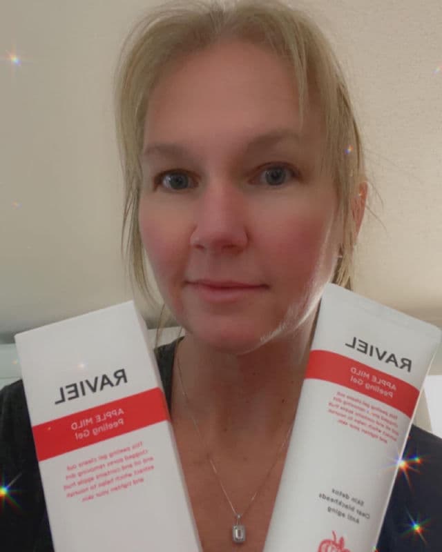 RAVIEL Apple Mild Peeling Gel review photo by youbyou