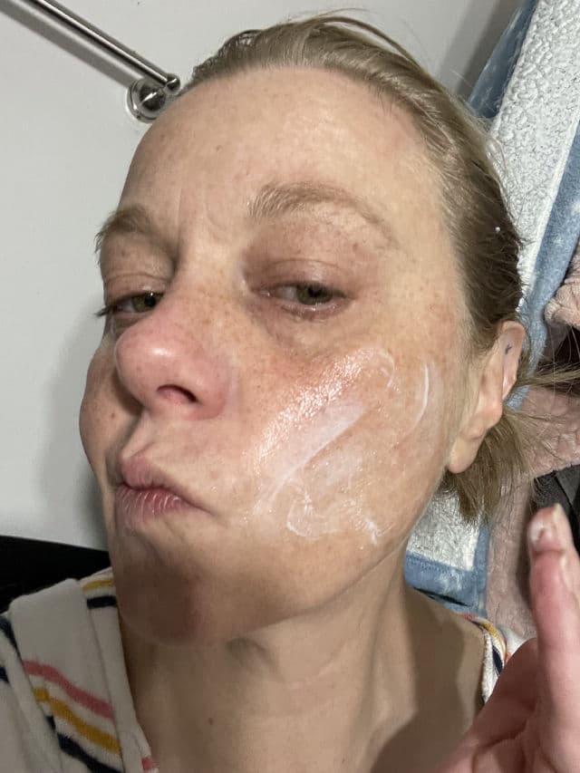 Kate Somerville Goat Milk Moisturizing Cream review photo by Carabear