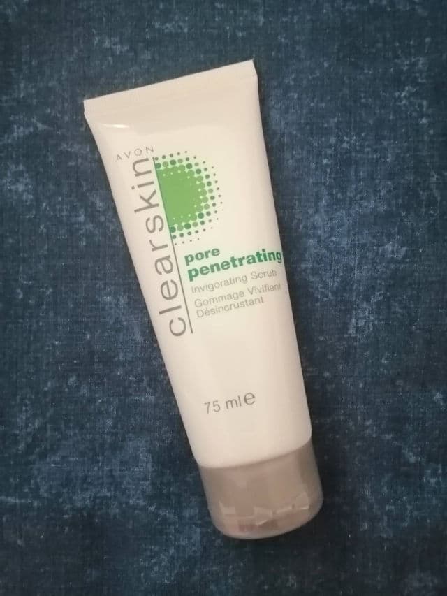 Avon Clearskin Pore Penetrating Invigorating Scrub review photo by ViviLK