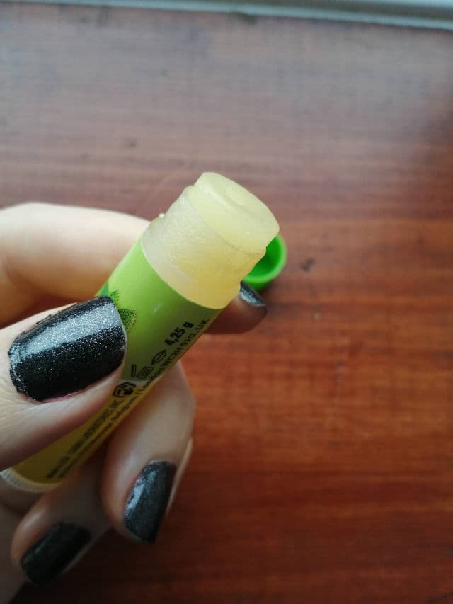 Carmex Moisturizing Lip Balm SPF 15 Lime Twist review photo by ViviLK